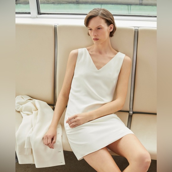 Theory Dresses & Skirts - Theory Kale Dress, Size 4, NWOT